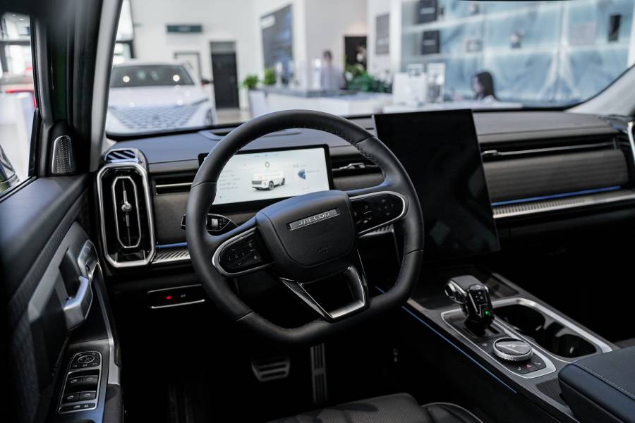 Автомобиль Jaecoo J7